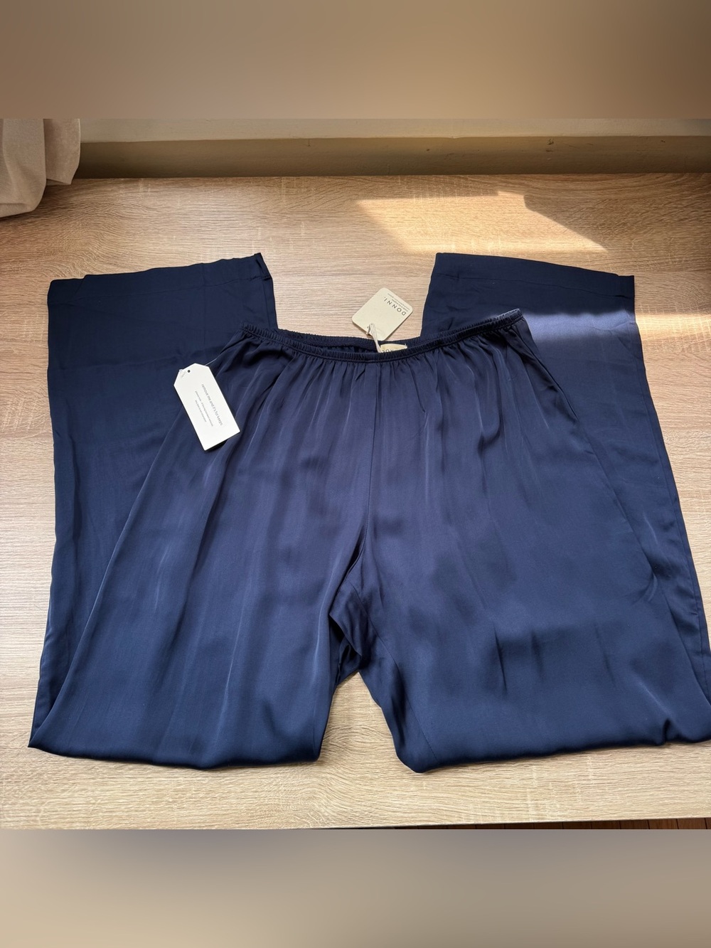 NWT DONNI The Silky Simple Pants Navy Blue Size Small - Picture 4 of 15